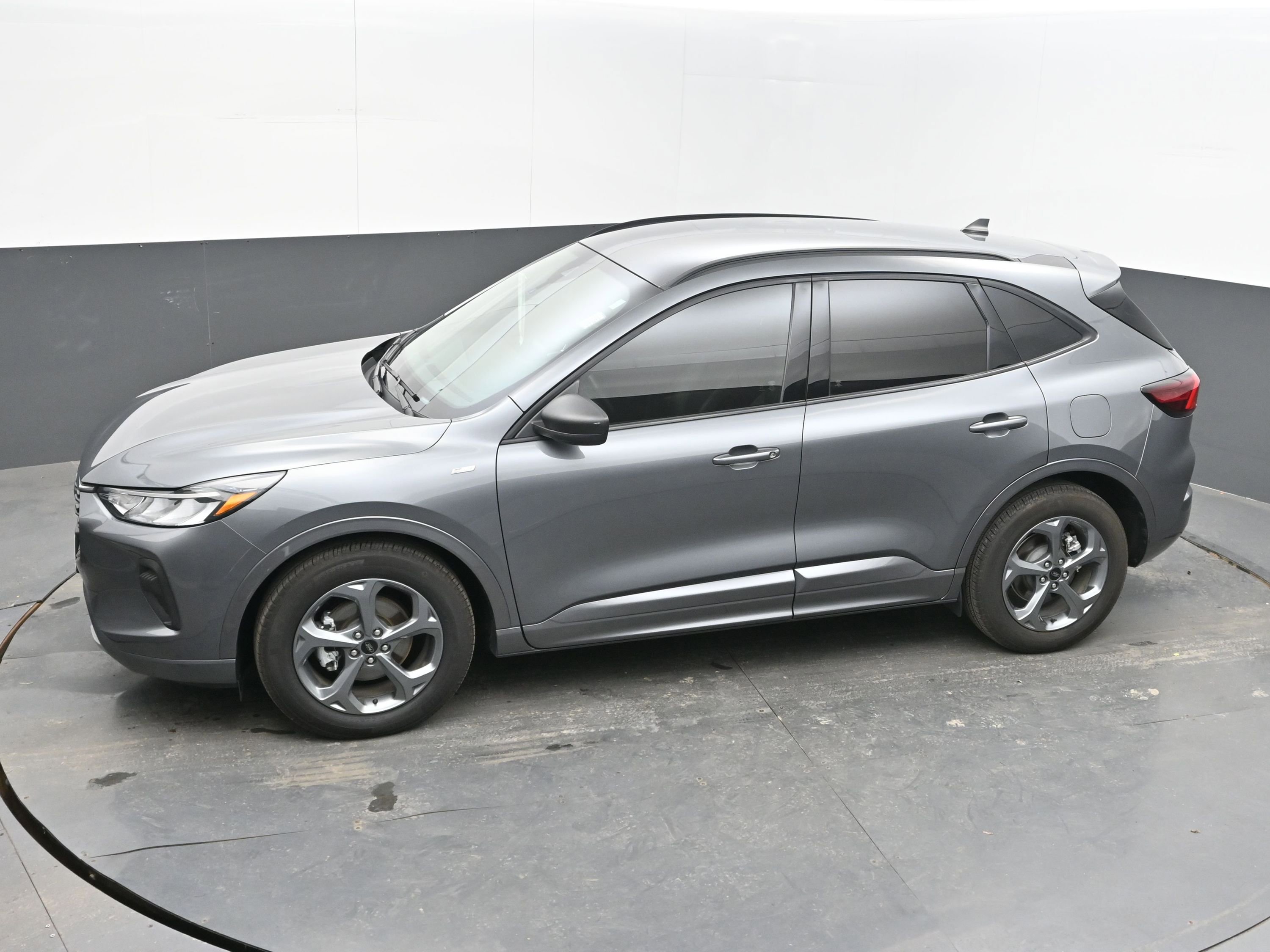 Used 2024 Ford Escape ST-Line w/ Equipment Group 301A image 34