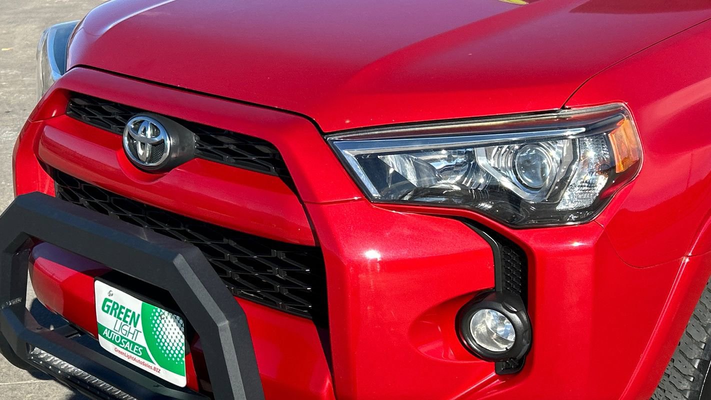 Used 2016 Toyota 4Runner SR5 image 16