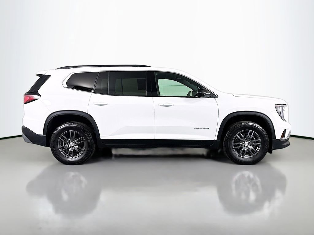 Used 2026 GMC Acadia Elevation image 8