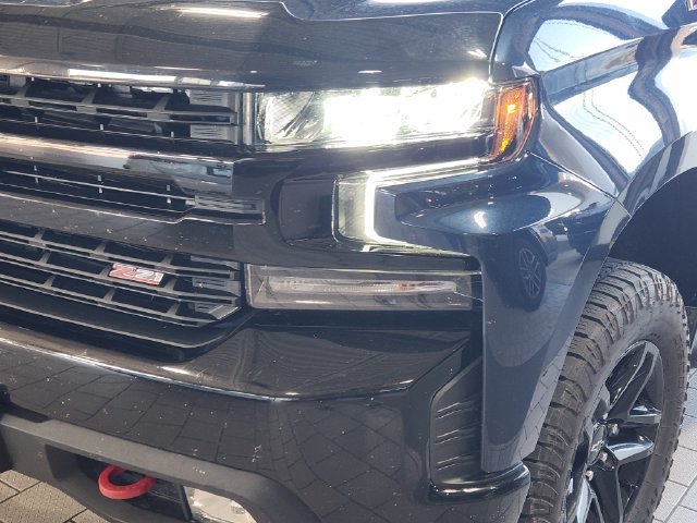 Used 2019 Chevrolet Silverado 1500 LT Trail Boss AWD/4WD image 8