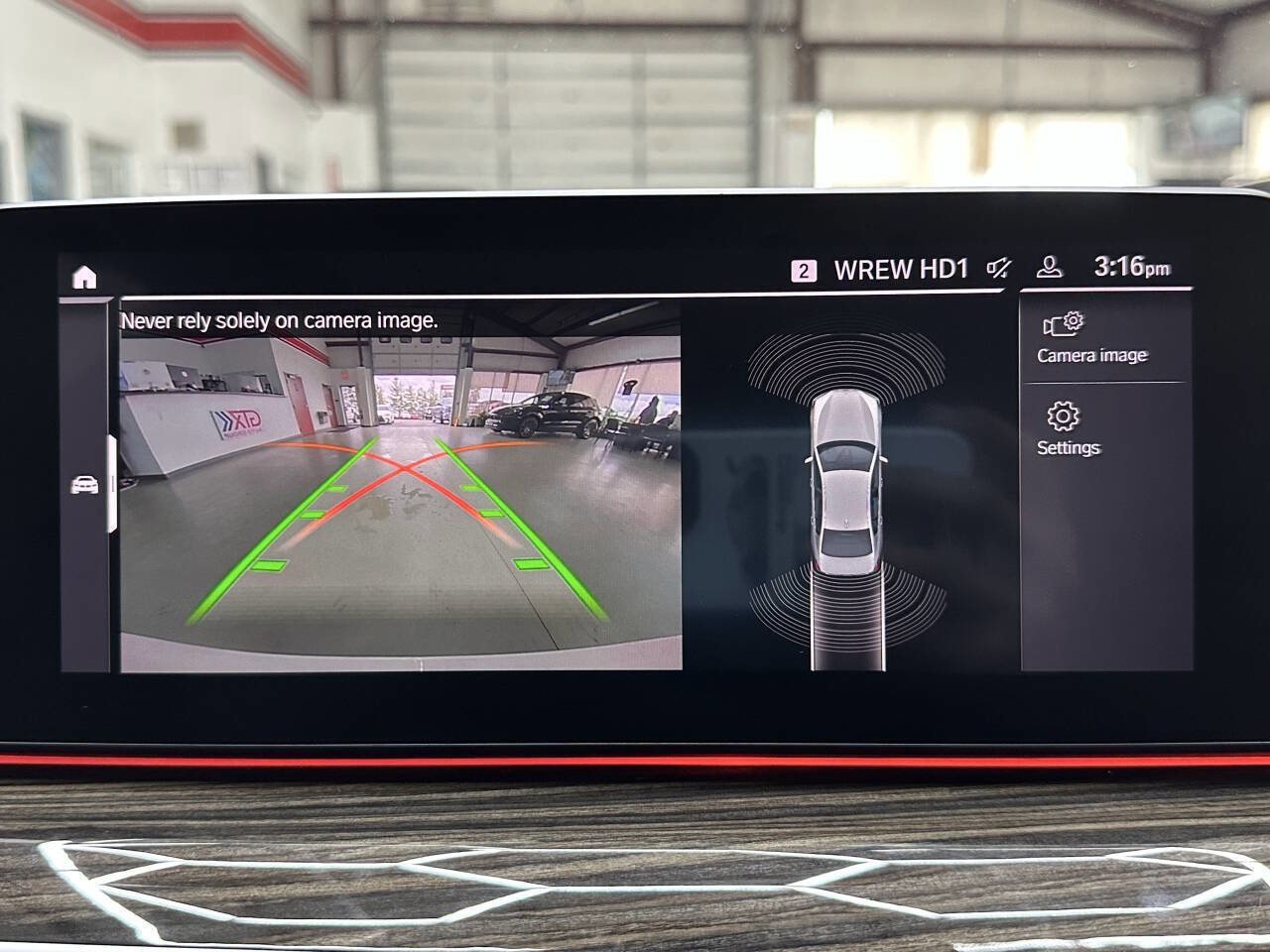 Used 2020 BMW 530i w/ Convenience Package image 30