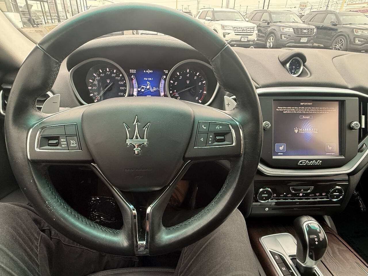 Used 2015 Maserati Ghibli RWD image 9