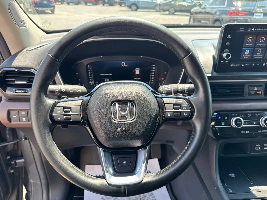 Used 2025 Honda Pilot Elite image 15