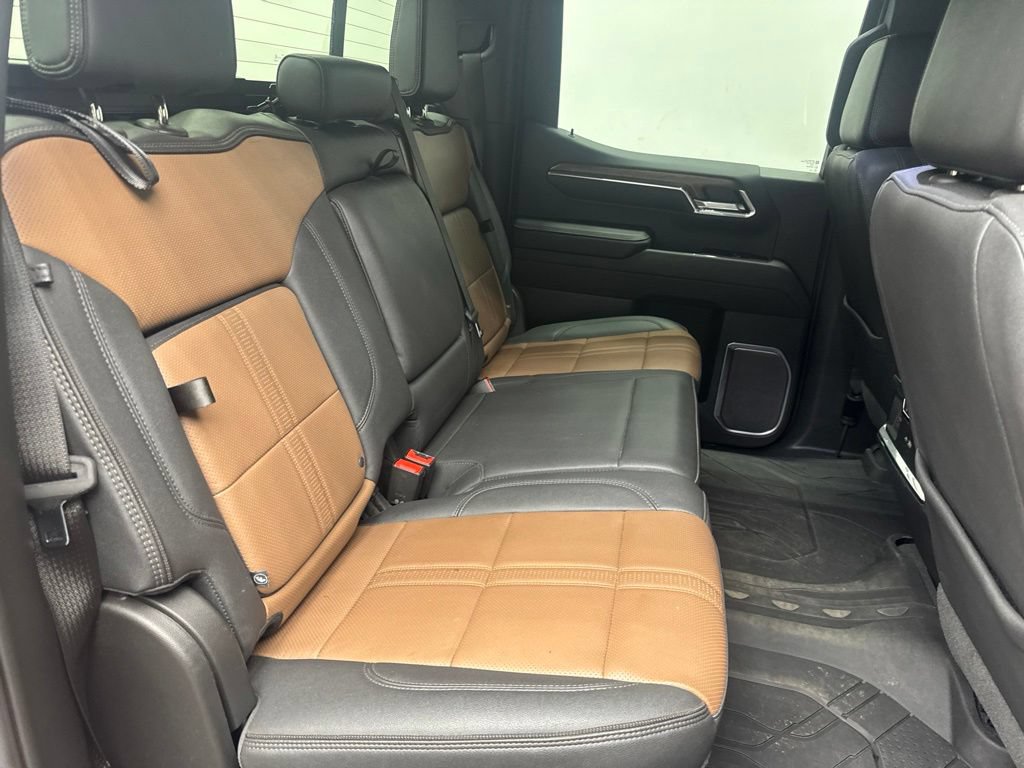 Used 2023 Chevrolet Silverado 1500 High Country w/ High Country Premium Package AWD/4WD image 22