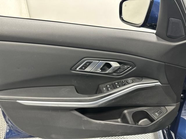 Used 2023 BMW 330i xDrive Sedan w/ Premium Package AWD/4WD image 13
