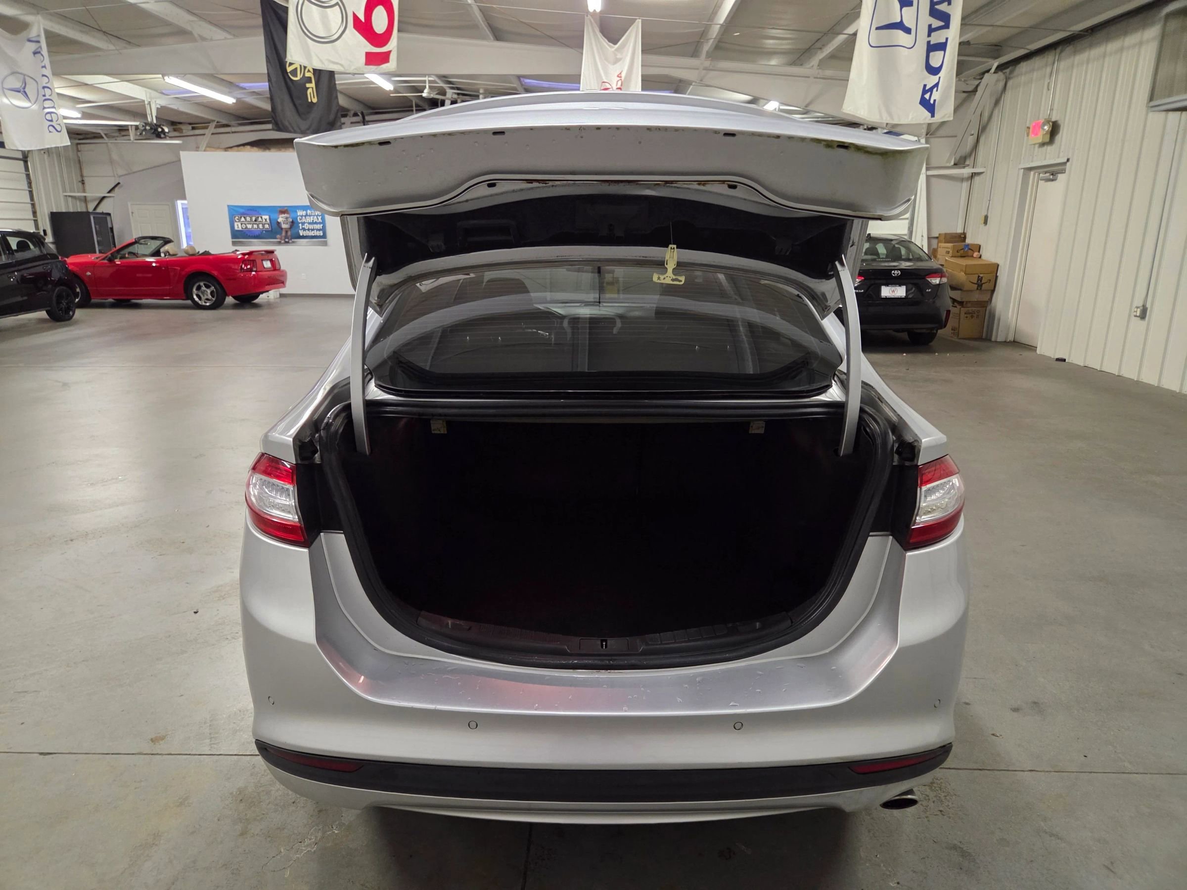 Used 2013 Ford Fusion SE FWD image 32