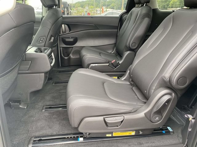 New 2027 Kia Carnival SX FWD image 9