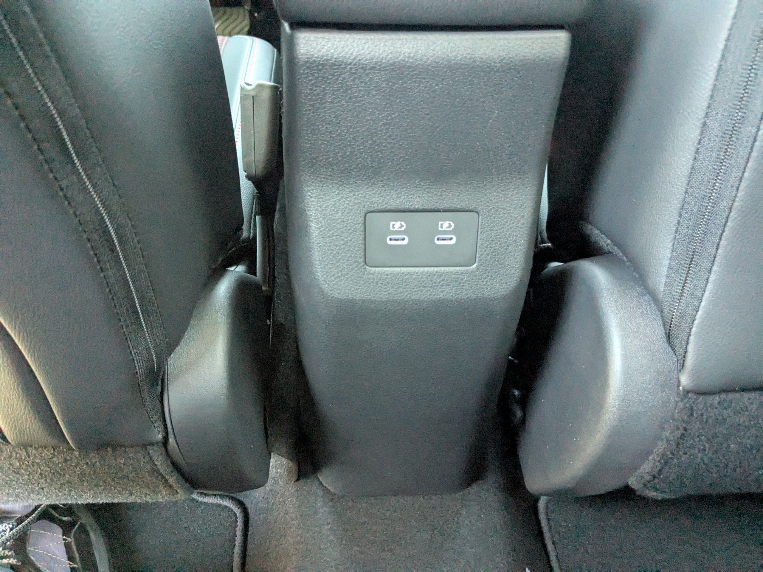 New 2027 Nissan Kicks SR FWD image 15