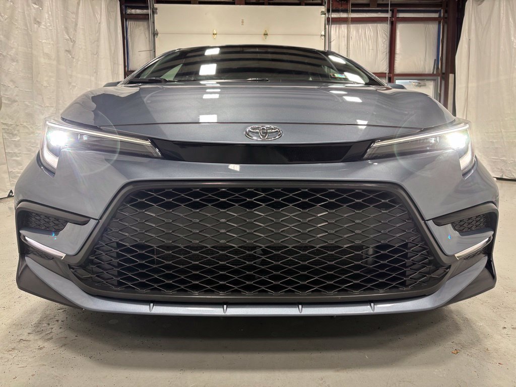 Used 2026 Toyota Corolla SE FWD image 2