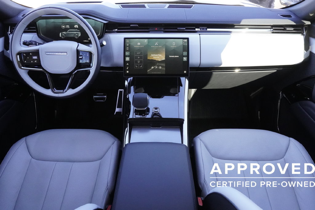 Used 2025 Land Rover Range Rover Sport Dynamic SE AWD/4WD image 9