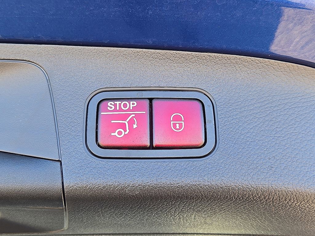 Used 2025 Mercedes-Benz GLA 35 AMG 4MATIC image 16