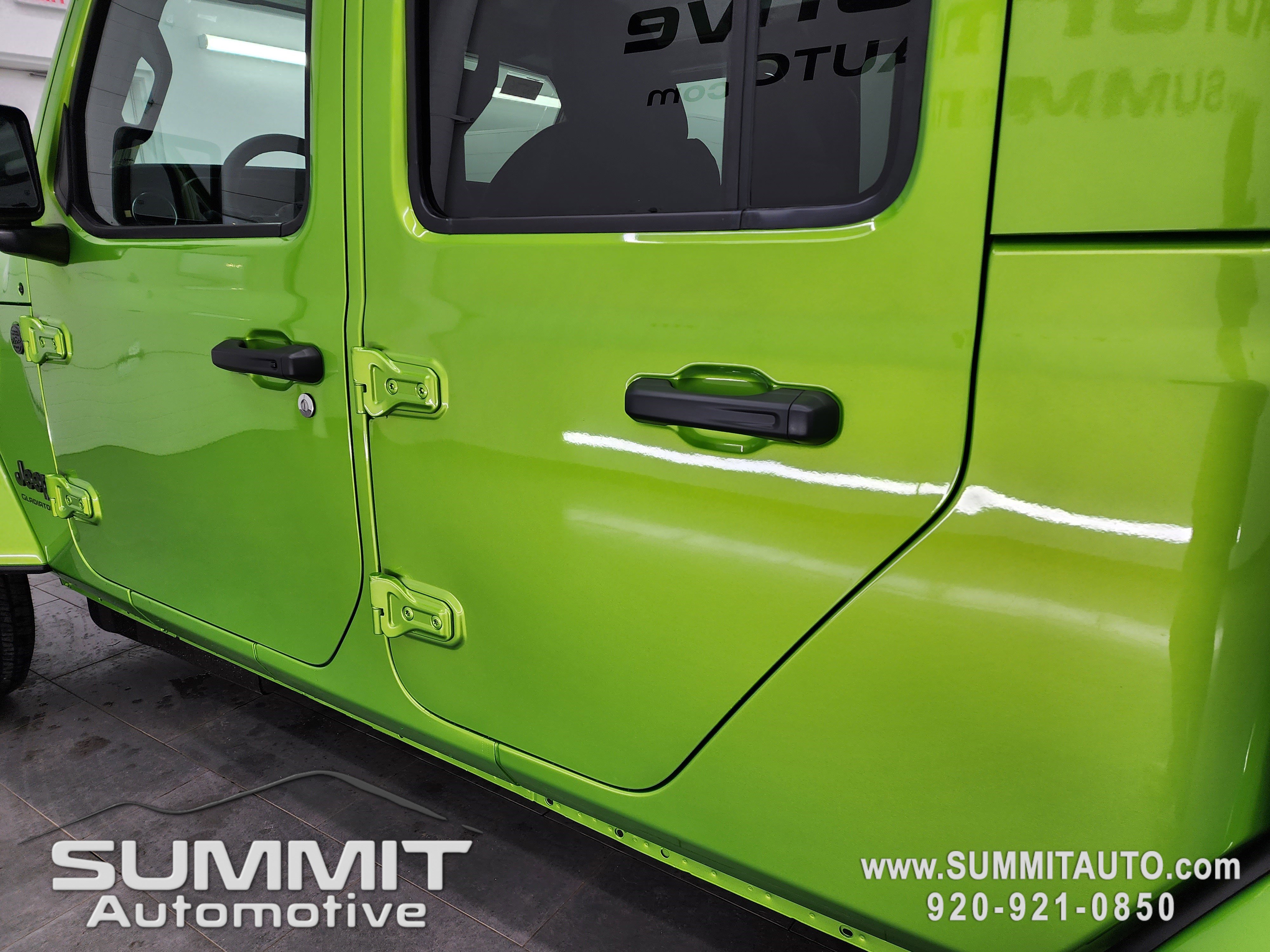 New 2026 Jeep Gladiator Sahara image 28