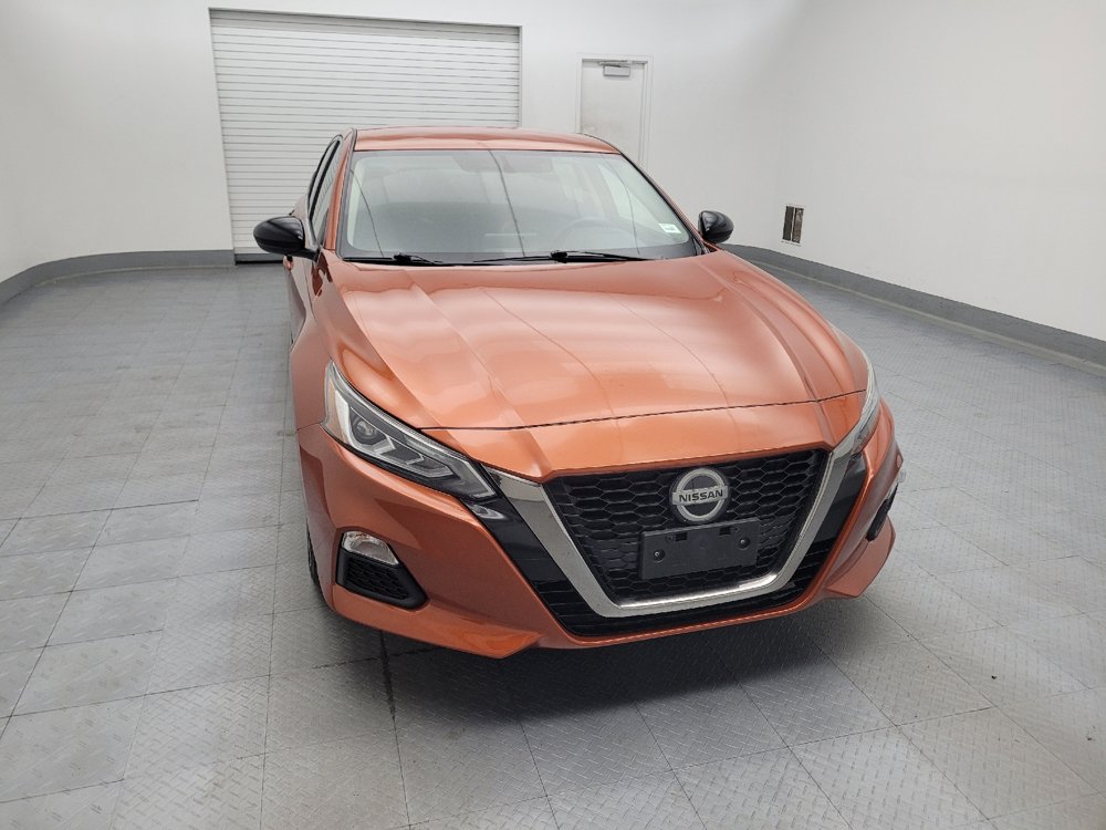 Used 2019 Nissan Altima 2.5 SR FWD image 14
