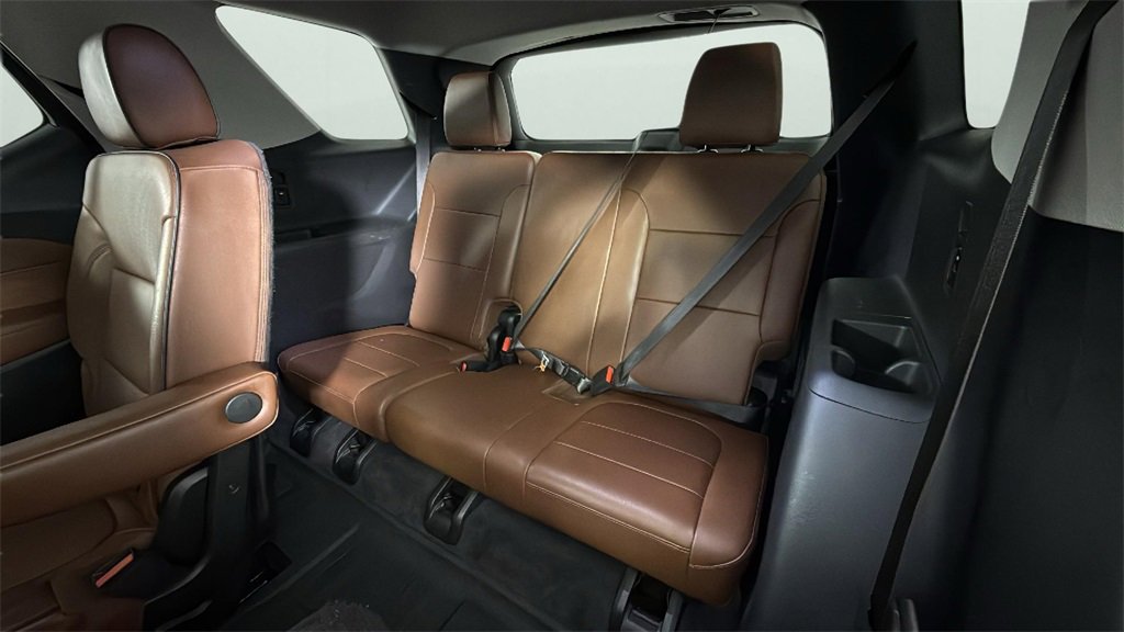 Used 2021 Chevrolet Traverse High Country w/ LPO, 'HIT The Road' Package image 33