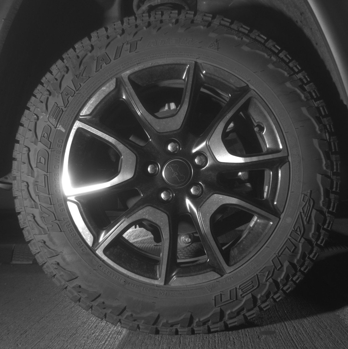 Used 2025 Jeep Compass Trailhawk image 15