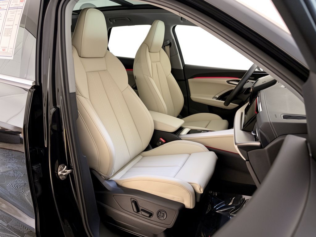 Certified 2025 Audi Q5 Premium w/ Premium Plus AWD/4WD image 30
