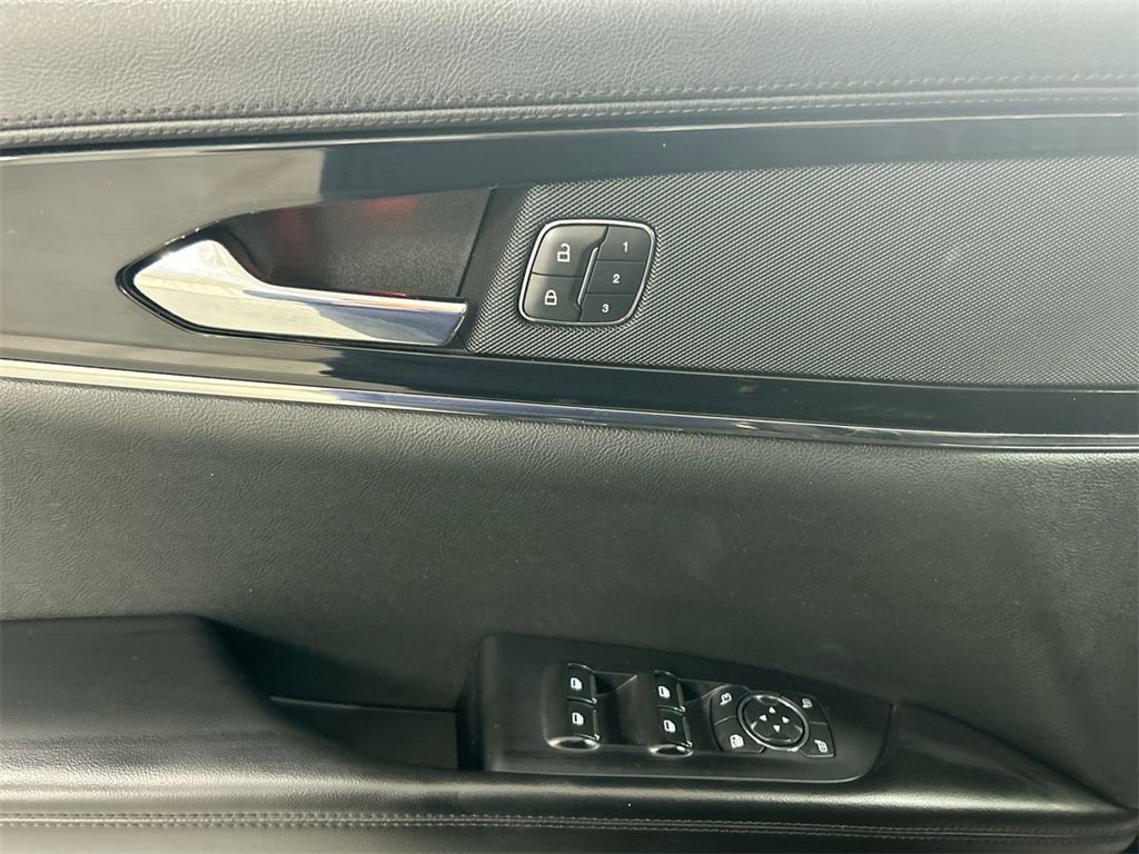 Used 2023 Lincoln Nautilus Reserve w/ Class II Trailer Tow Package image 11