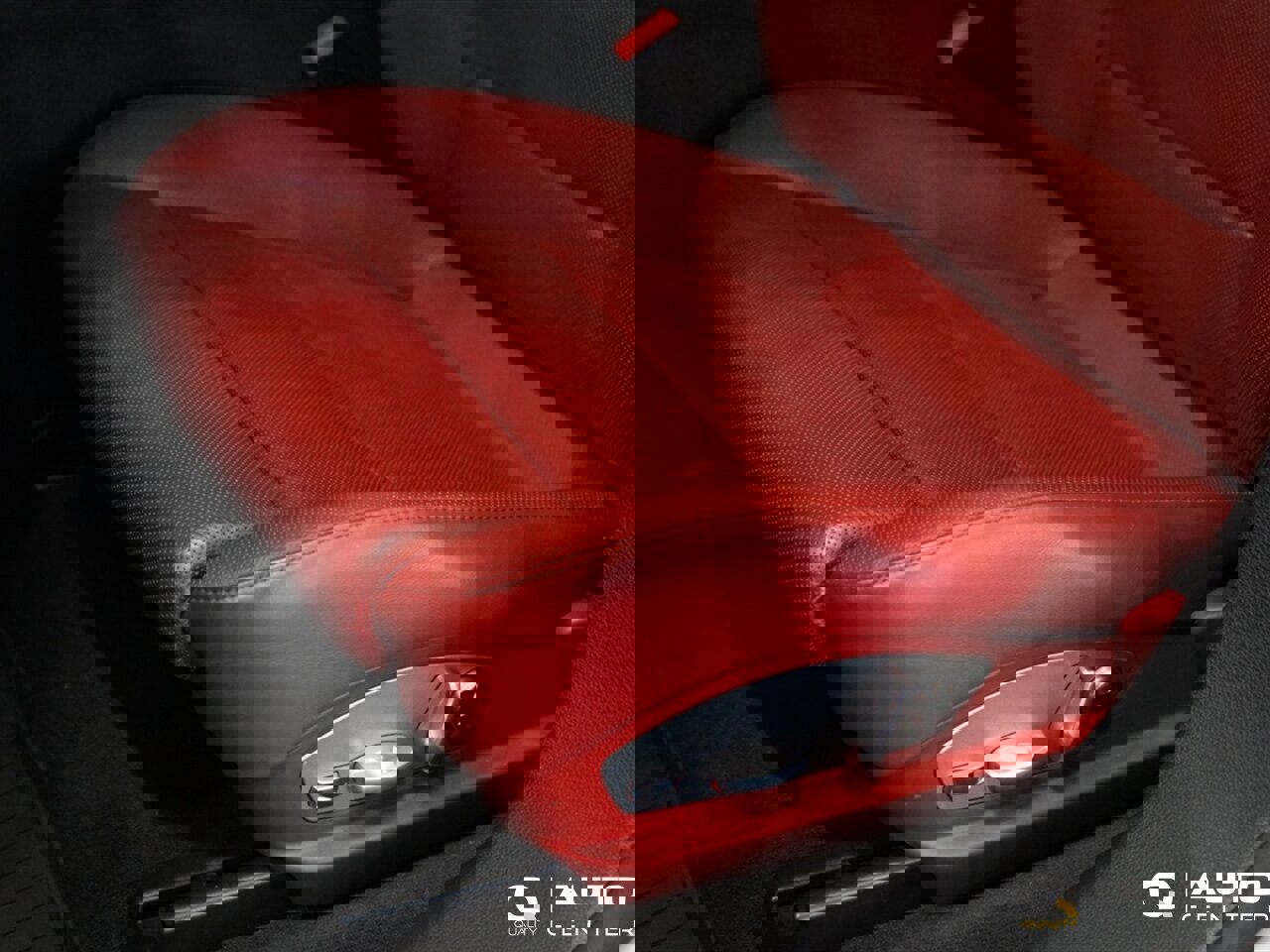 Used 2014 Porsche Panamera 4 image 18