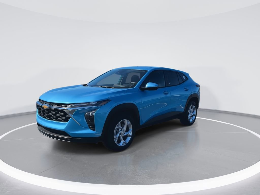 New 2026 Chevrolet Trax LS w/ LS Convenience Package FWD image 4