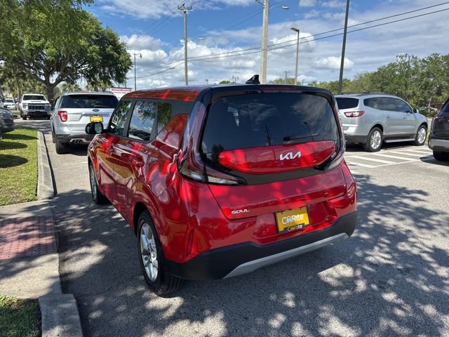 Used 2025 Kia Soul LX w/ LX Technology Package FWD image 5