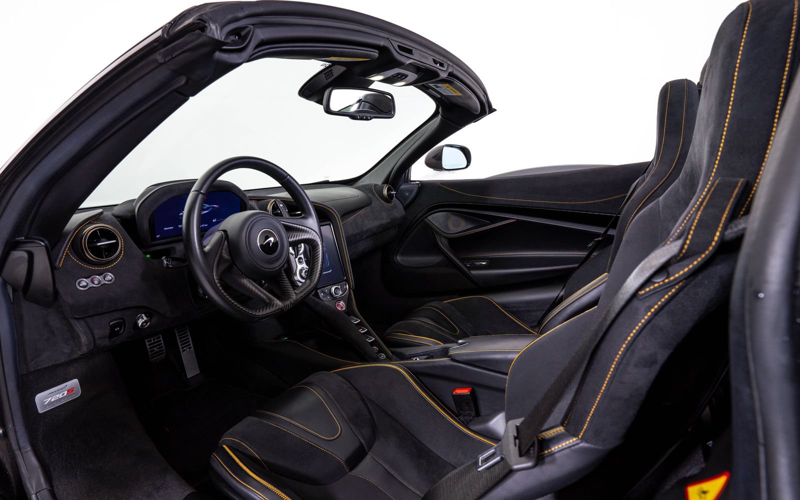 Used 2021 McLaren 720S Performance RWD image 23
