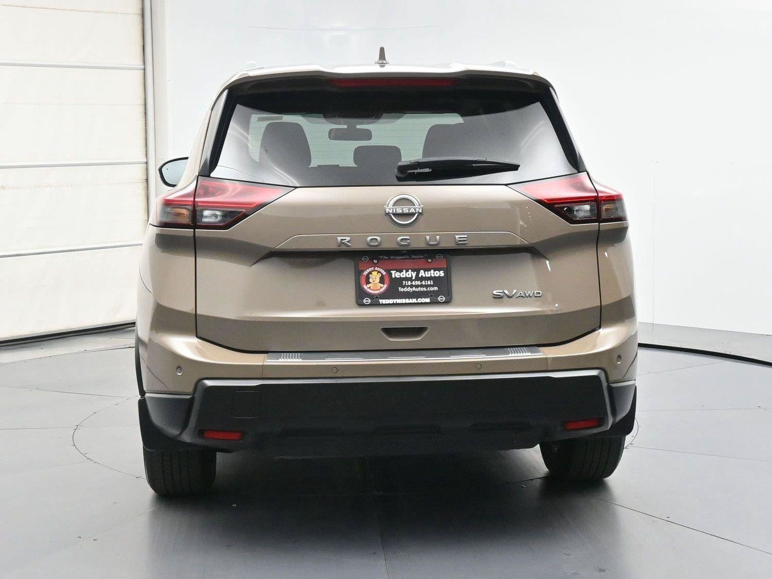 Used 2024 Nissan Rogue SV w/ SV Premium Package AWD/4WD image 23