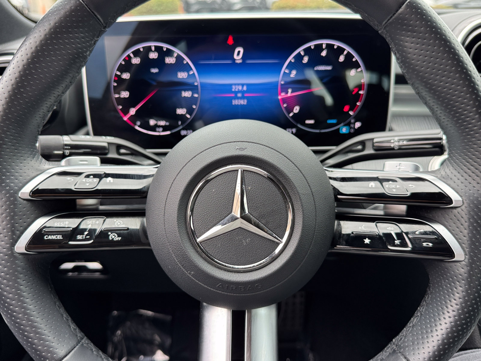 Used 2025 Mercedes-Benz C 300 Sedan image 25