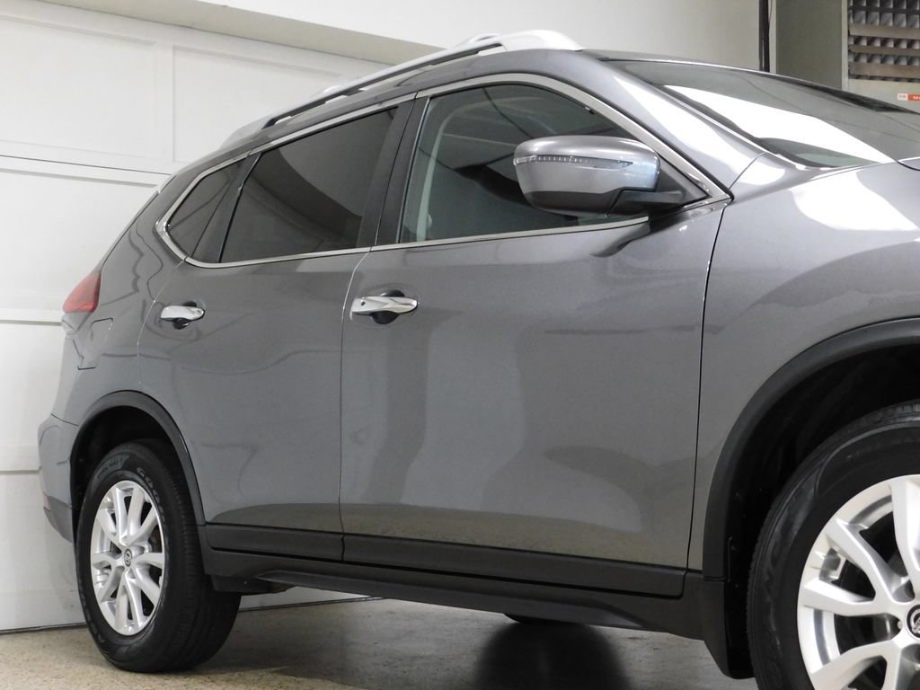 Used 2020 Nissan Rogue SV AWD/4WD image 7
