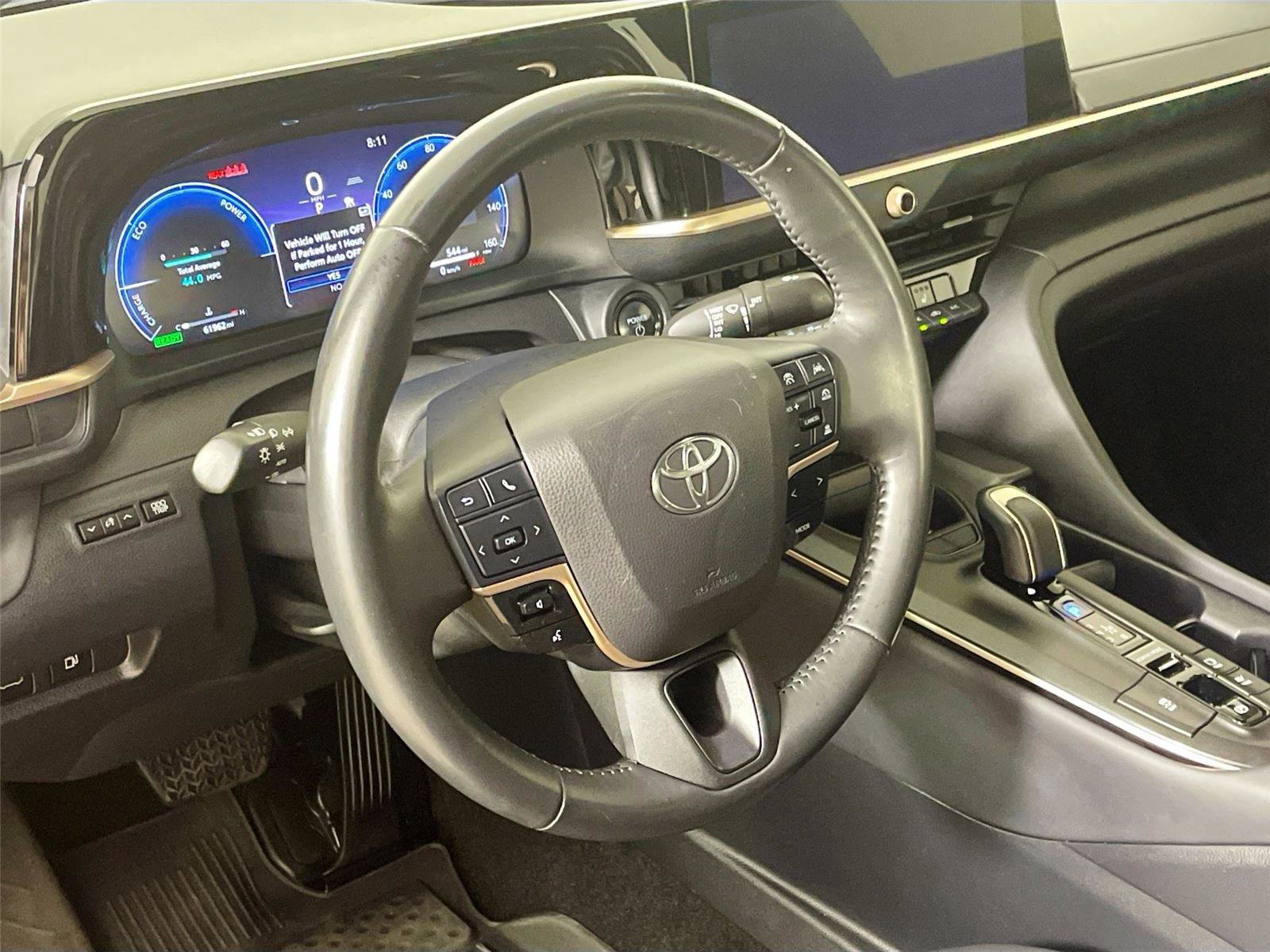 Used 2023 Toyota Crown AWD/4WD image 18