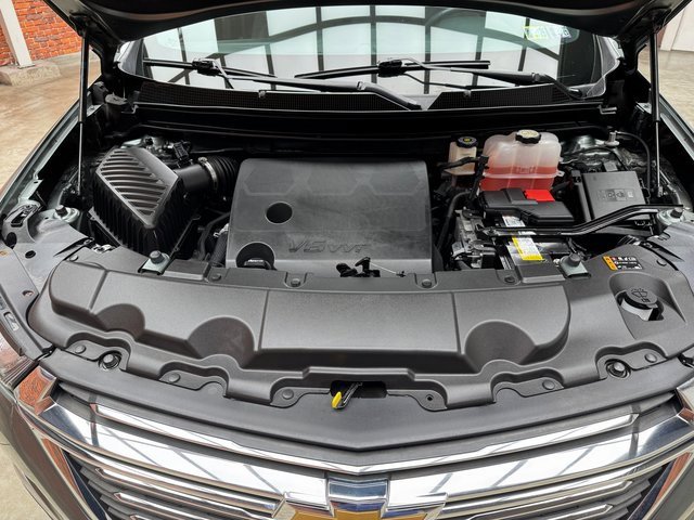 Used 2022 Chevrolet Traverse LT image 28