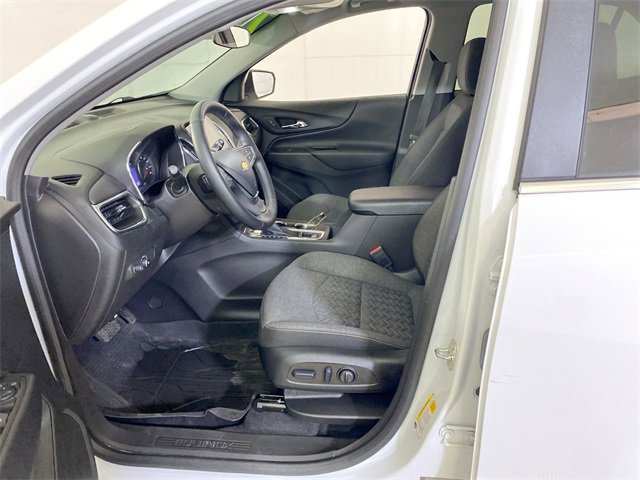 Used 2023 Chevrolet Equinox LT image 24