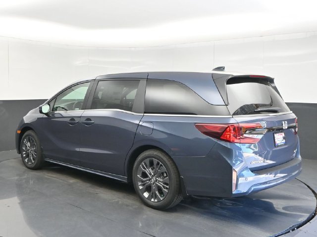 New 2027 Honda Odyssey Touring image 3