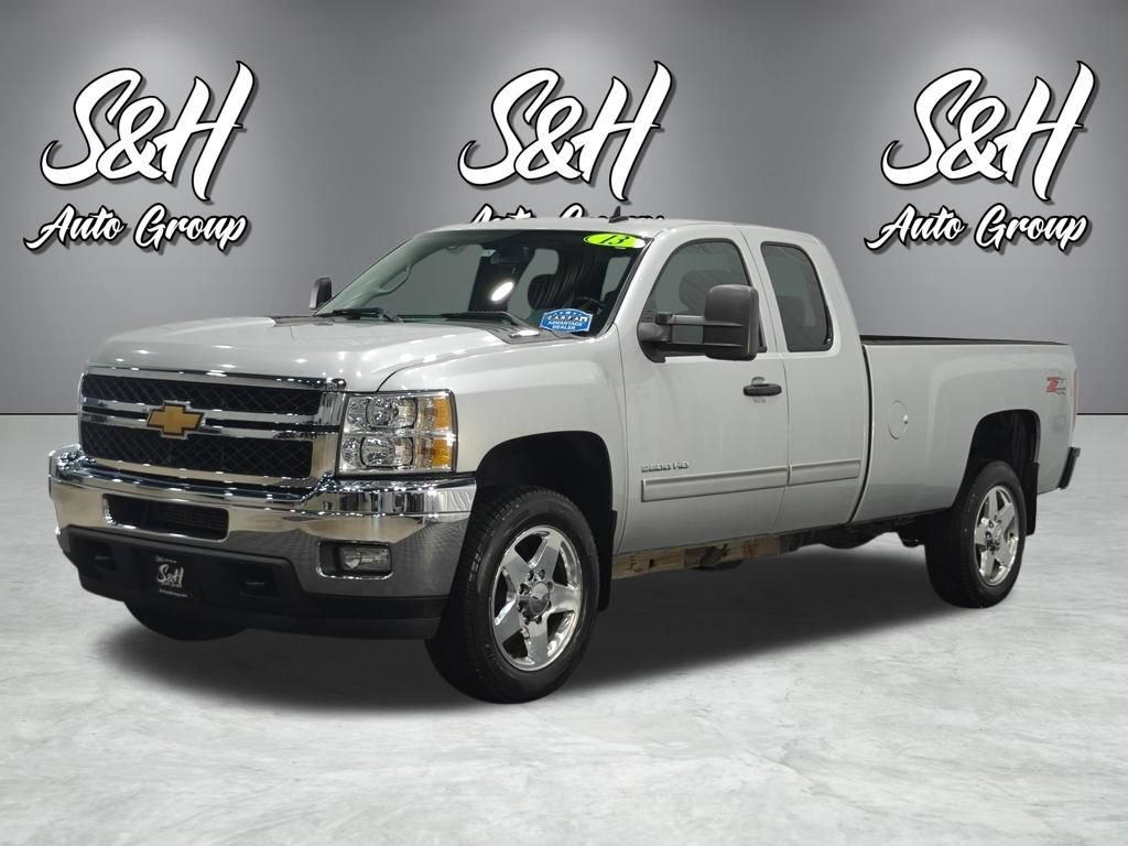 Used 2013 Chevrolet Silverado 2500 LT w/ Interior Plus Package AWD/4WD image 17