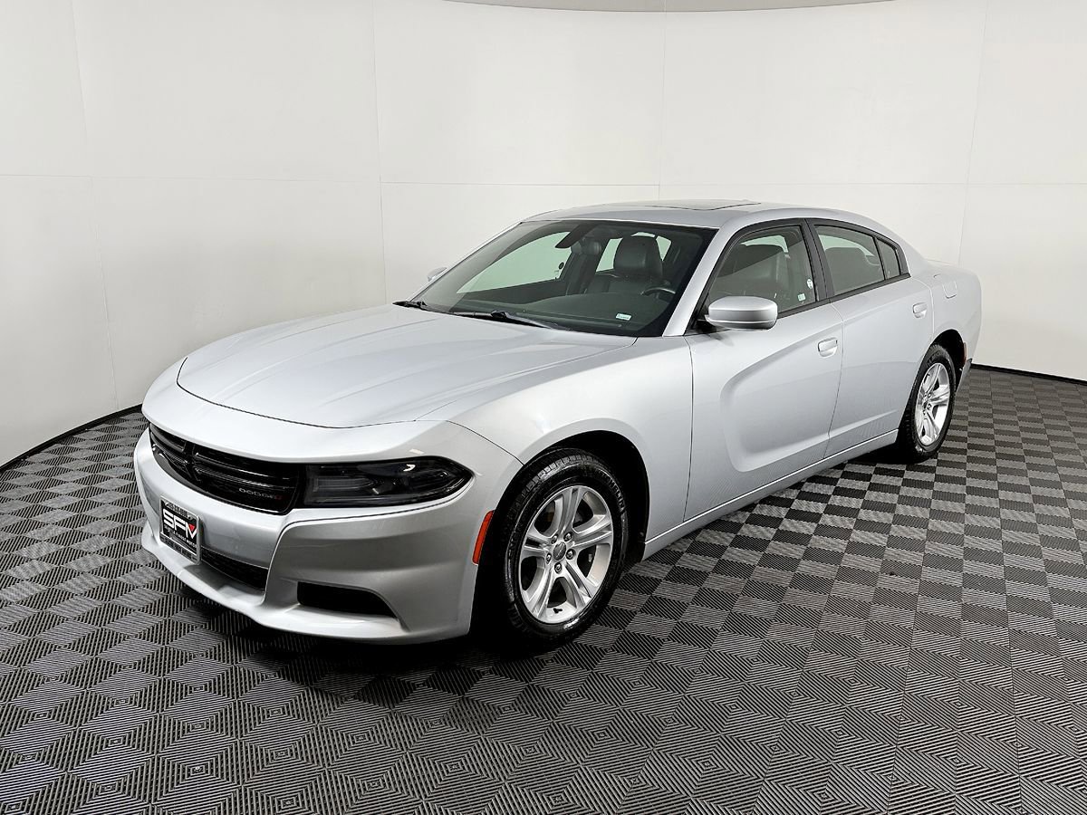 Used 2019 Dodge Charger SXT w/ Leather Interior Group RWD image 53
