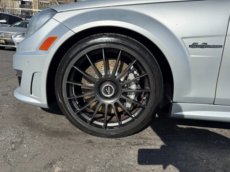 Used 2014 Mercedes-Benz C 63 AMG Coupe image 9
