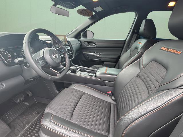 Used 2025 Nissan Pathfinder Rock Creek image 18