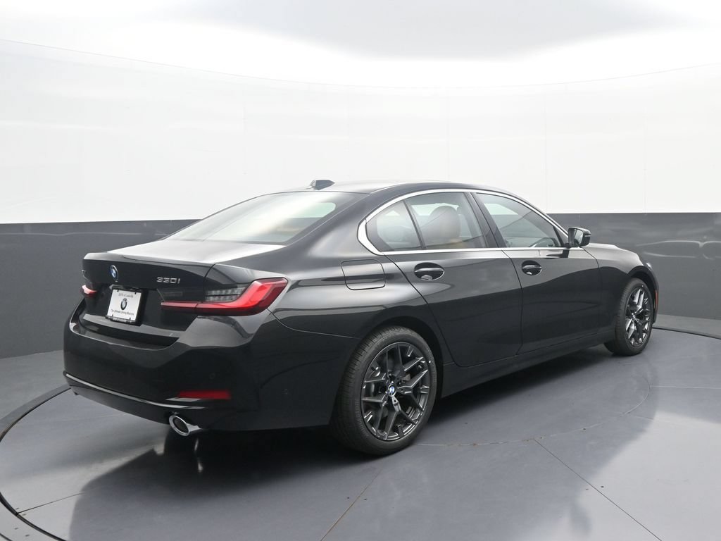 New 2026 BMW 330i xDrive Sedan w/ Convenience Package AWD/4WD image 7
