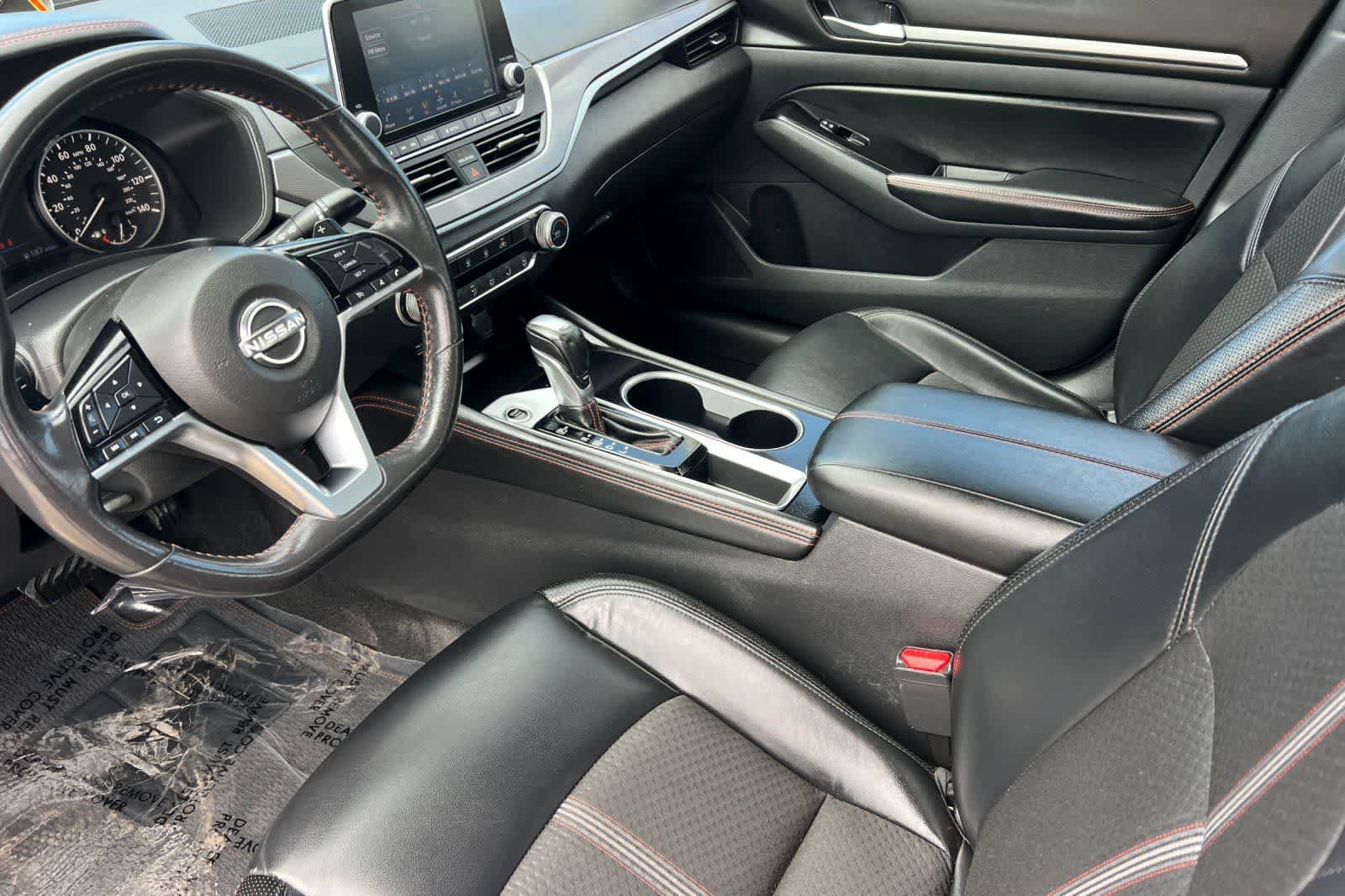 Used 2024 Nissan Altima 2.5 SR FWD image 12