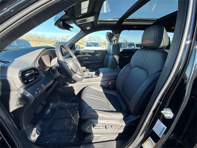 New 2025 Honda Pilot TrailSport image 16