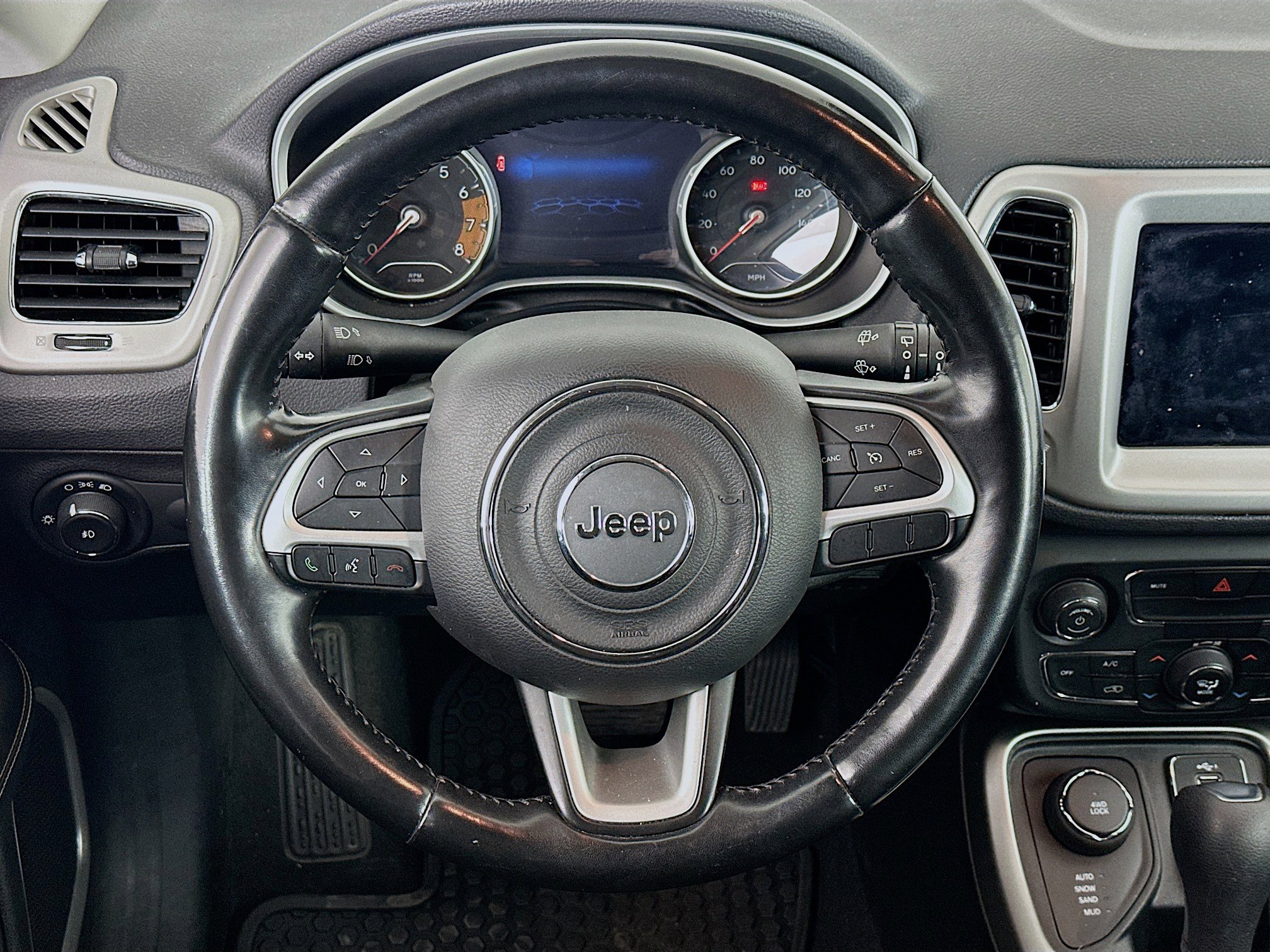 Used 2020 Jeep Compass Sport image 18