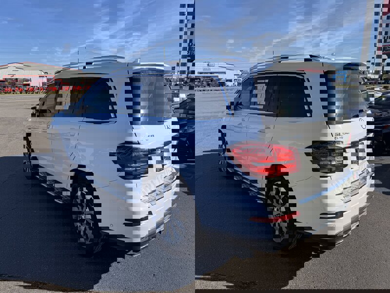 Used 2019 Mercedes-Benz GLS 450 4MATIC w/ Premium 1 Package image 2