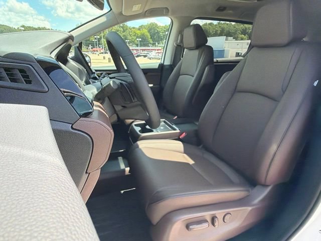 New 2026 Honda Odyssey Touring image 19