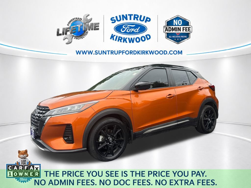 Used 2023 Nissan Kicks SR w/ SR Premium Package FWD image 1