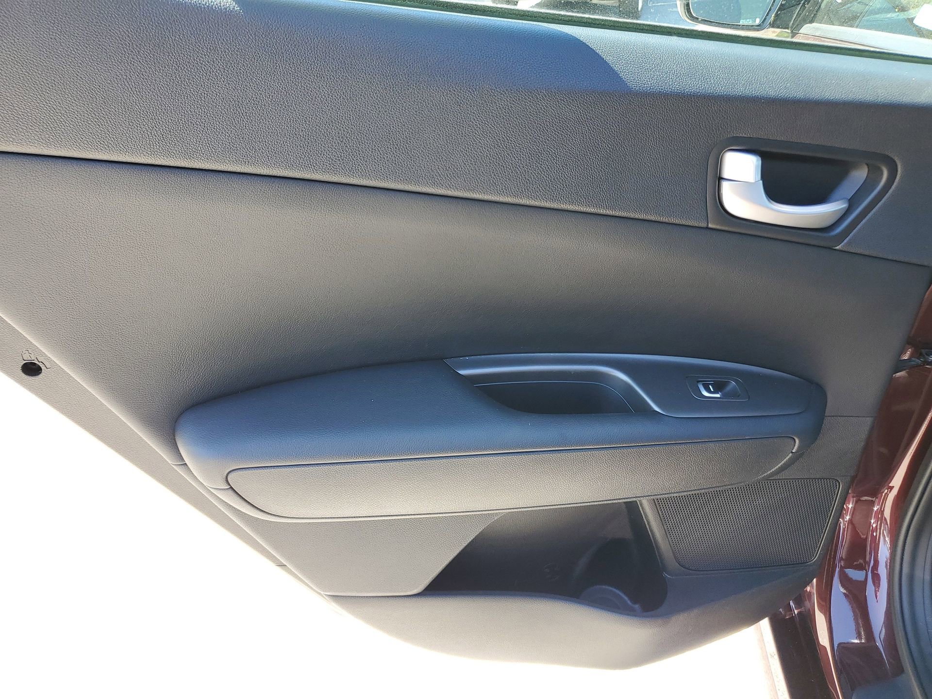 Used 2019 Kia Optima LX image 9