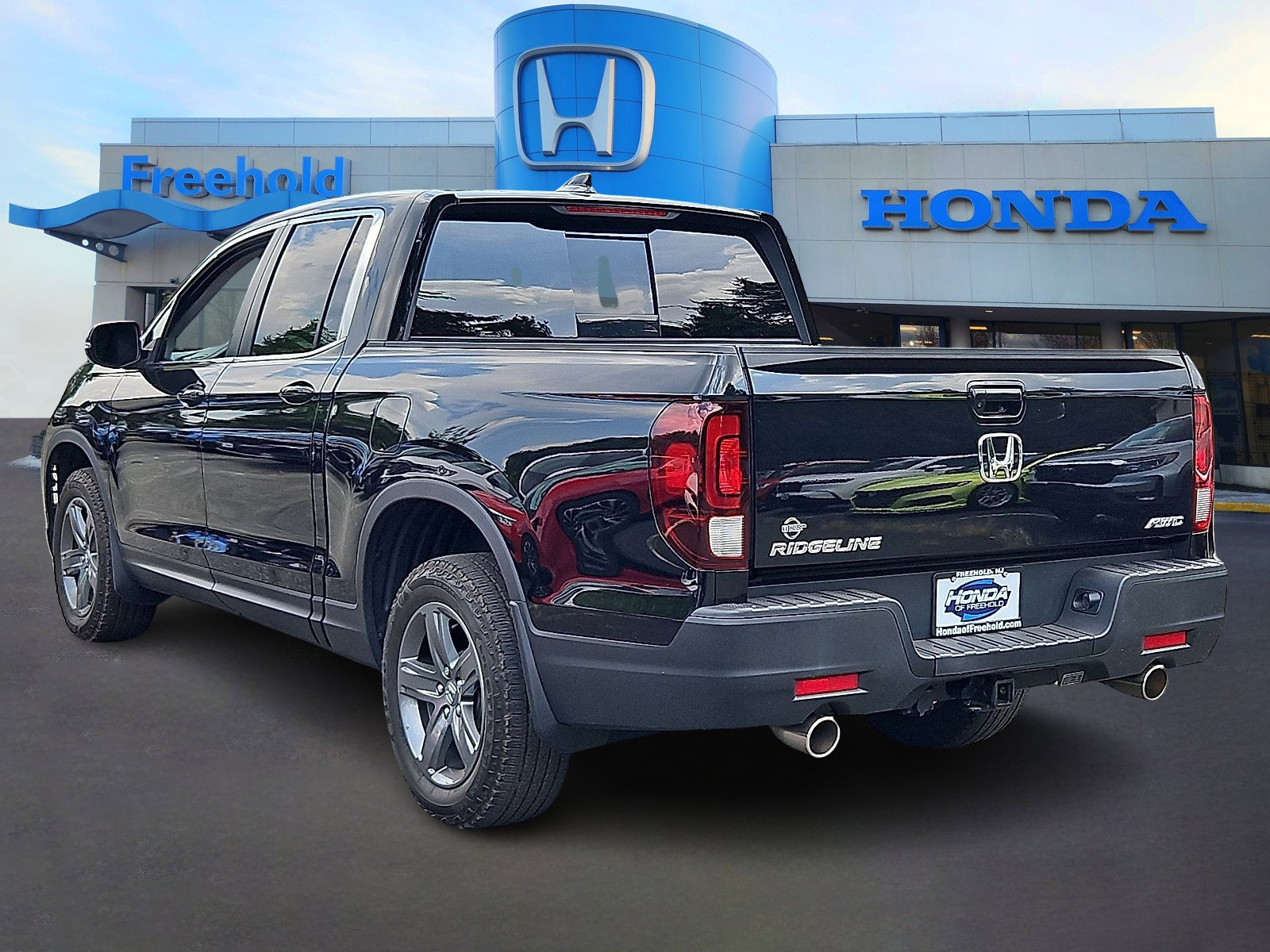 Certified 2023 Honda Ridgeline RTL image 5