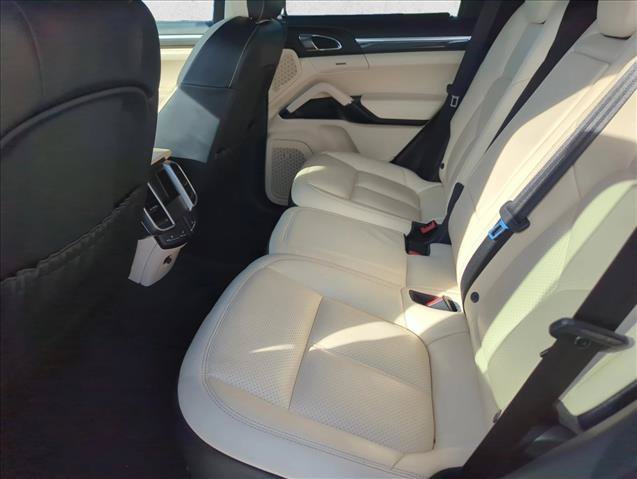Used 2017 Porsche Cayenne GTS AWD/4WD image 7