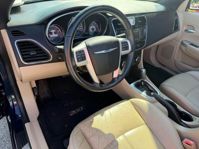 Used 2014 Chrysler 200 Limited FWD image 8
