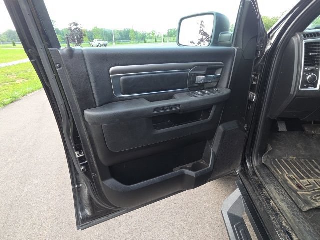 Used 2021 RAM 1500 Warlock AWD/4WD image 17