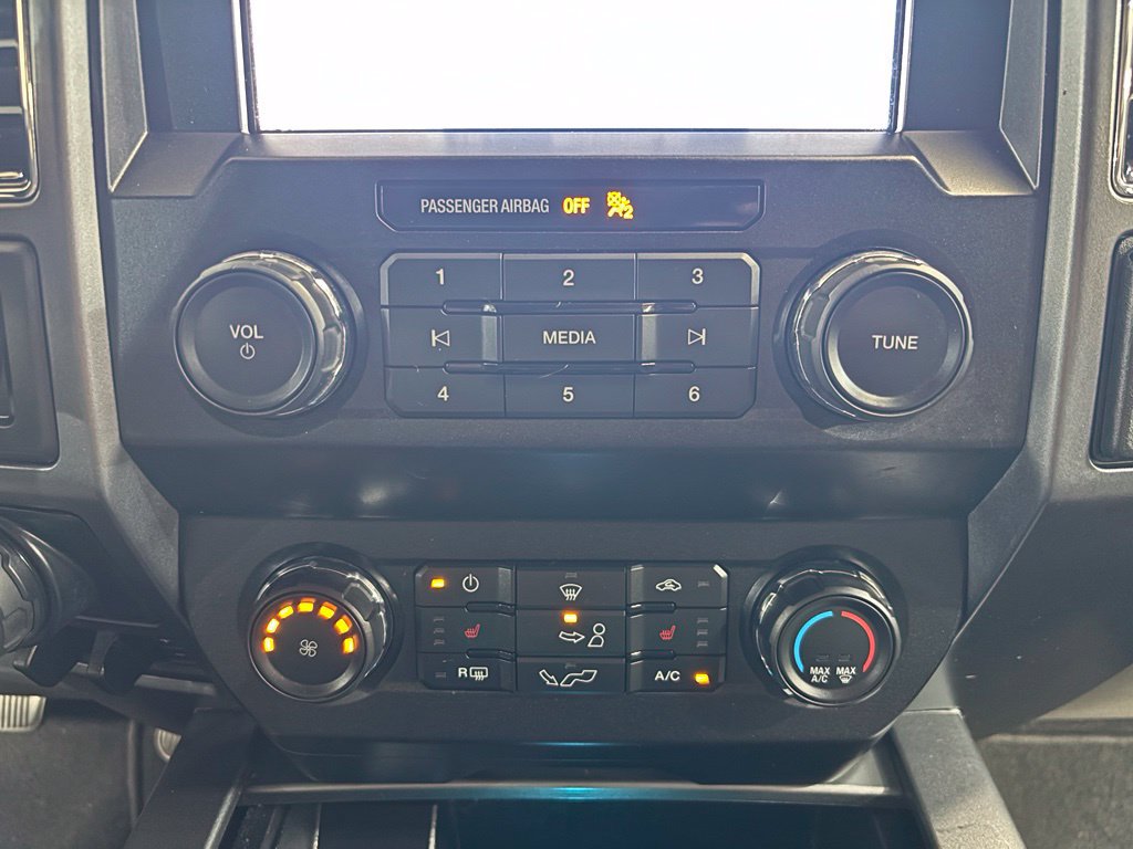Used 2019 Ford F150 XLT w/ Equipment Group 302A Luxury AWD/4WD image 17