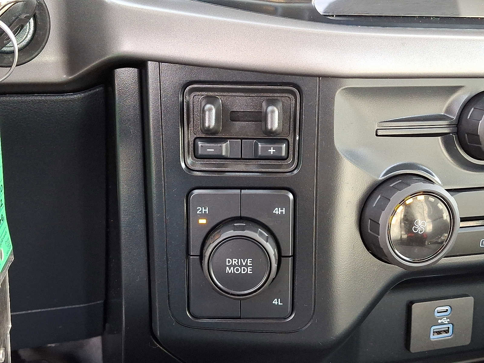 Used 2024 Ford F150 XL image 22